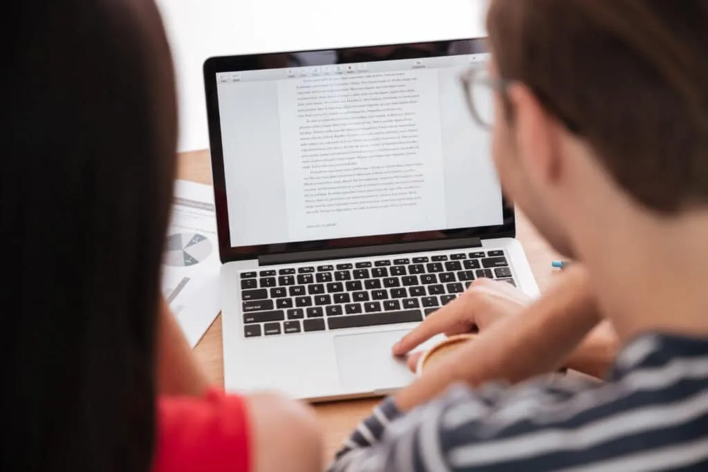 La différence entre relecture, correction et post-édition en traduction