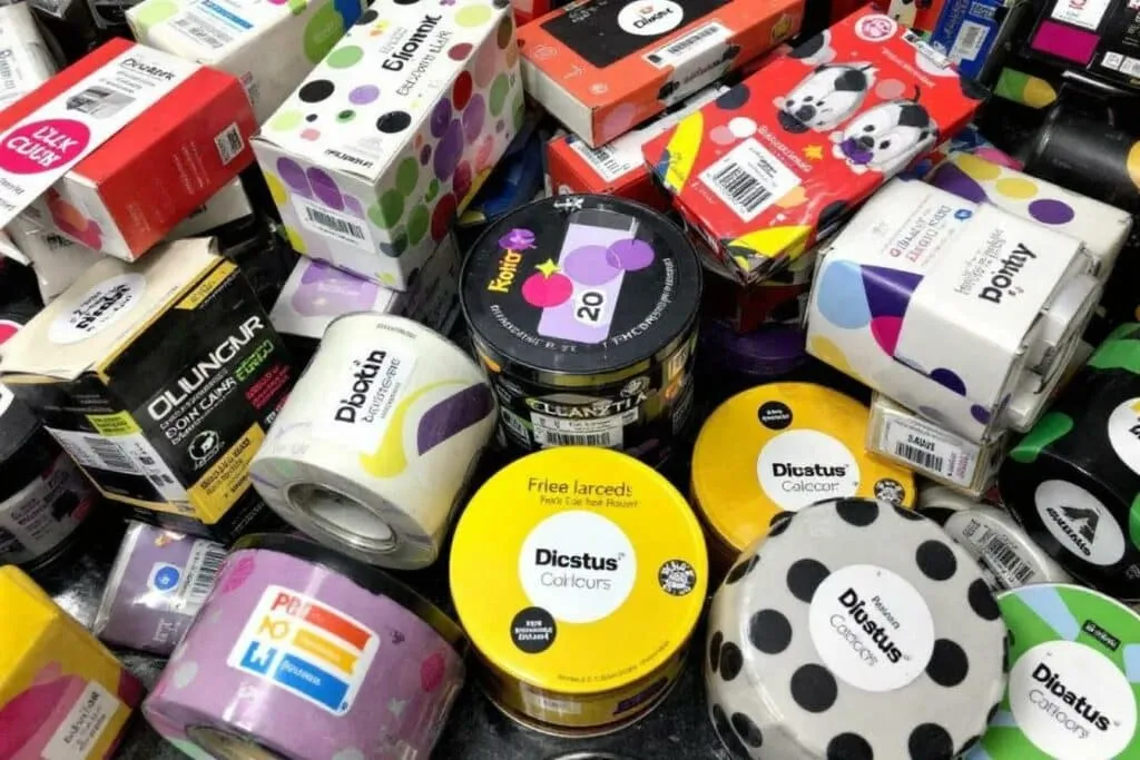 Impression étiquettes adhésives Le Havre : identifiez vos produits avec des étiquettes sur mesure