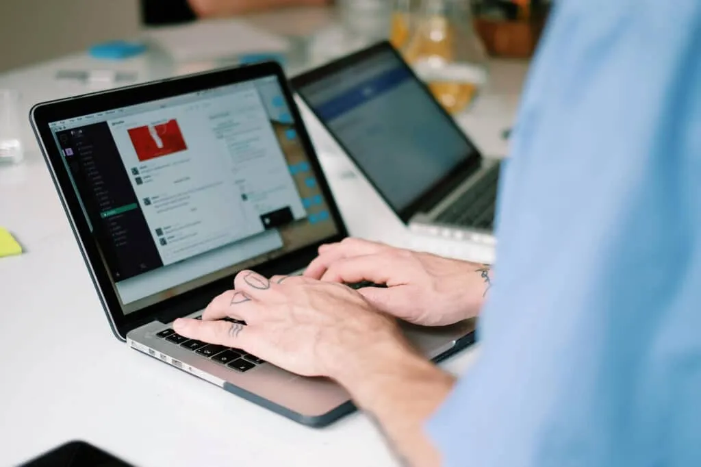 Licence Microsoft à vie : qu’est-ce que cela signifie vraiment, quelles mises à jour sont incluses et quelles limites il faut connaître