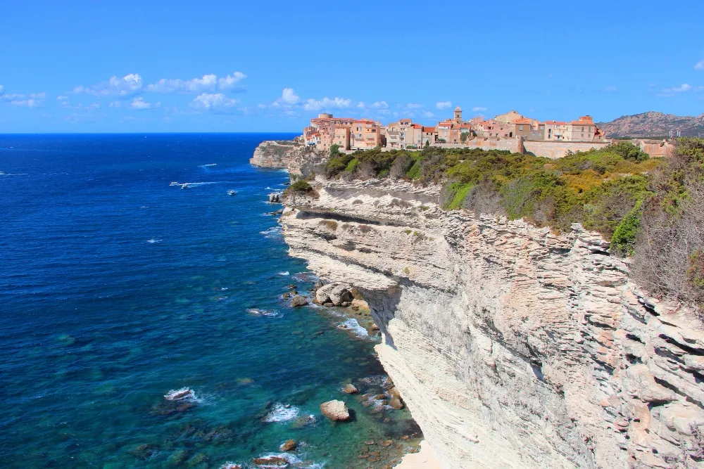 Comment se rendre en corse ?